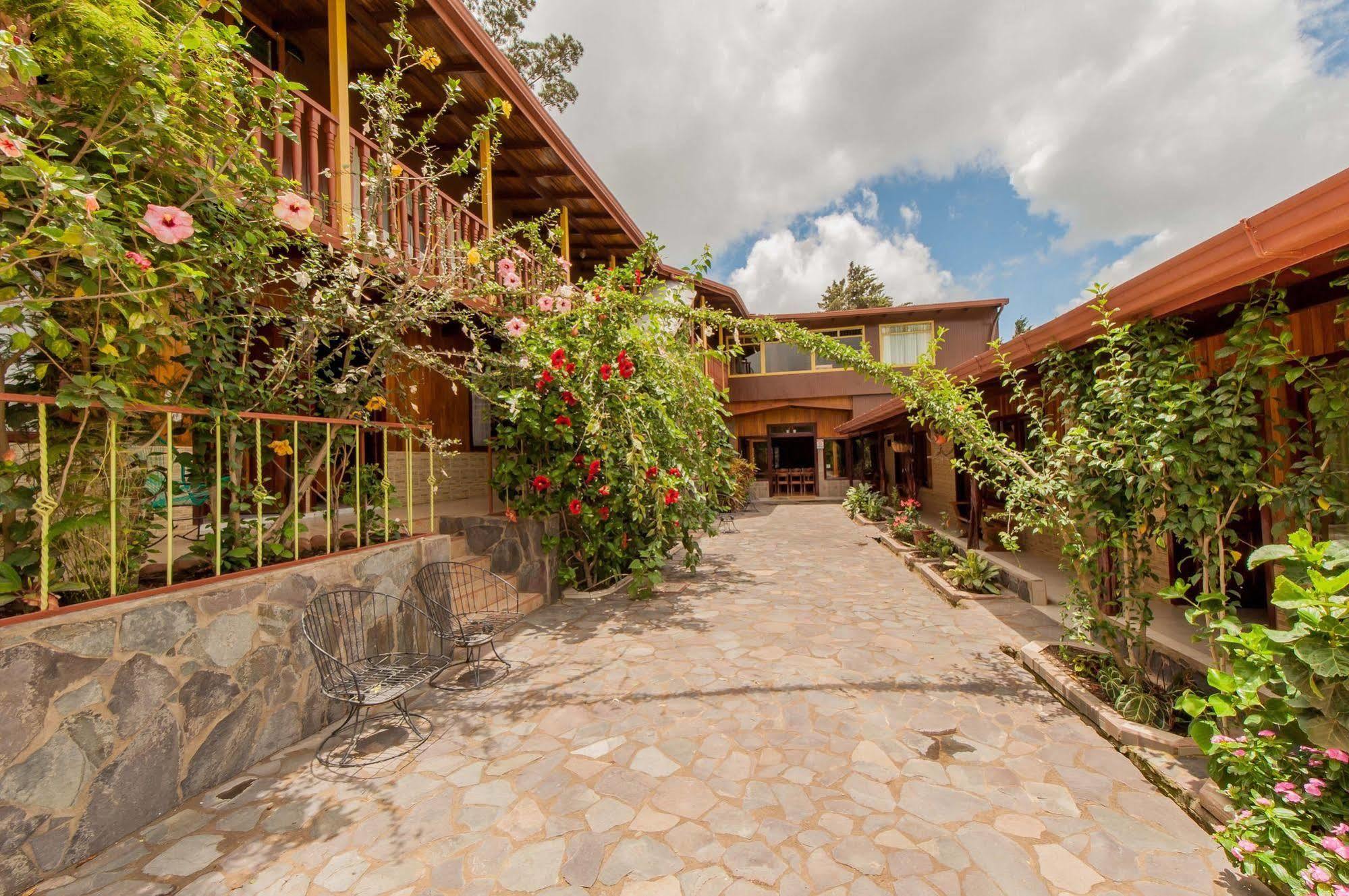 Hotel El Atardecer Santa Elena  Exterior photo